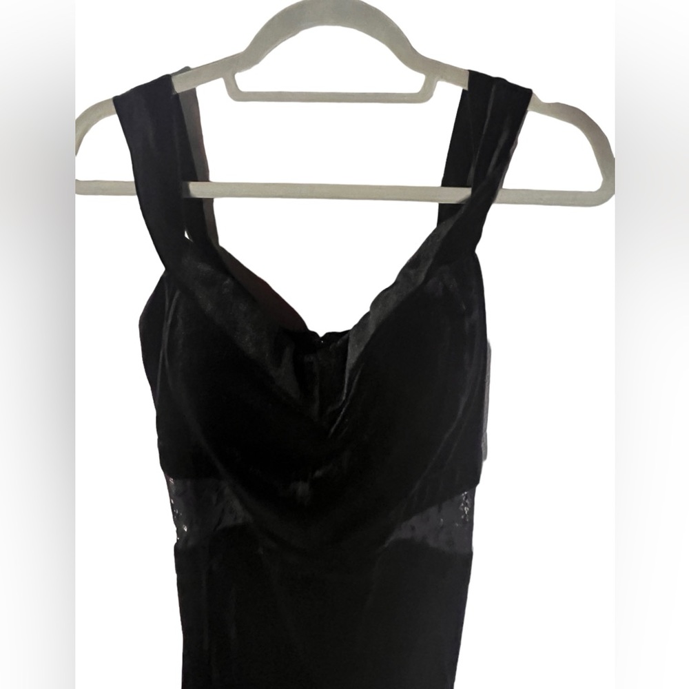 Windsor Black Velvet Formal Dress with lace inserts on waist Floor Length XL